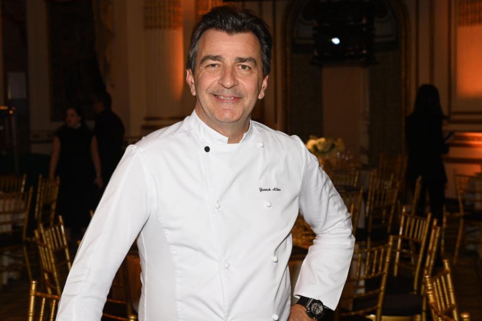 Într-o clădire ascunsă din Paris, un bucătar cu 18 stele Michelin a făcut istorie: El va fi noul chef pentru Orient Express Corinthian 1067473