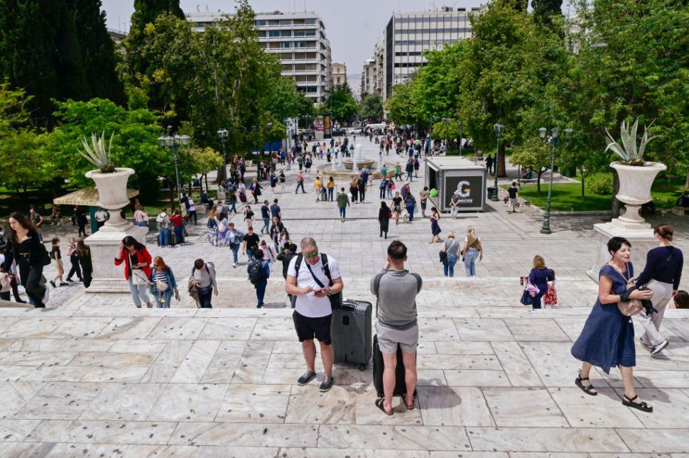 Grecia și-a prezentat planul pentru a reduce turismul excesiv. Insulele vor avea un statut special, locurile de cazare vor fi limitate 1067850