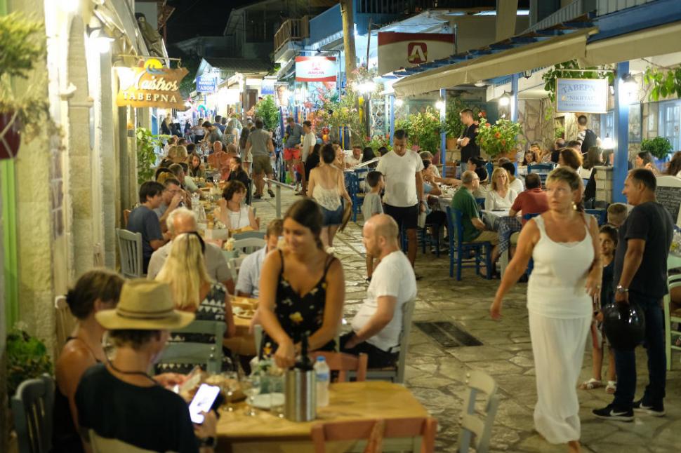 Grecia și-a prezentat planul pentru a reduce turismul excesiv. Insulele vor avea un statut special, locurile de cazare vor fi limitate 1067851