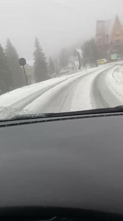 Ninge în România, pe 13 mai. Zăpada a ajuns la 2 metri la staţia meteo de pe Vârful Omu 1068242