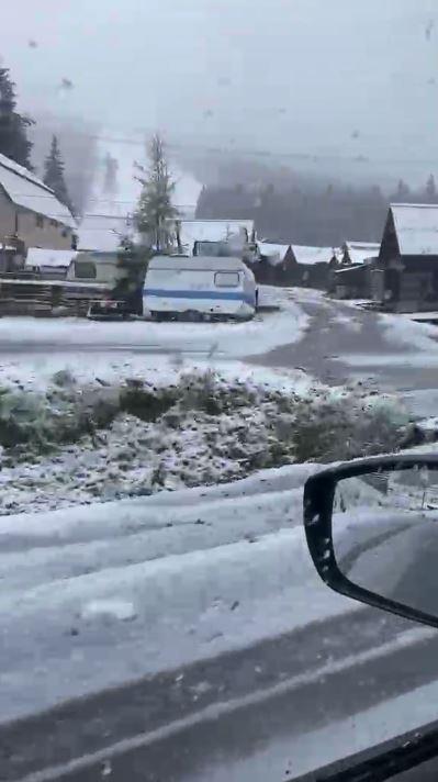 Ninge în România, pe 13 mai. Zăpada a ajuns la 2 metri la staţia meteo de pe Vârful Omu 1068246