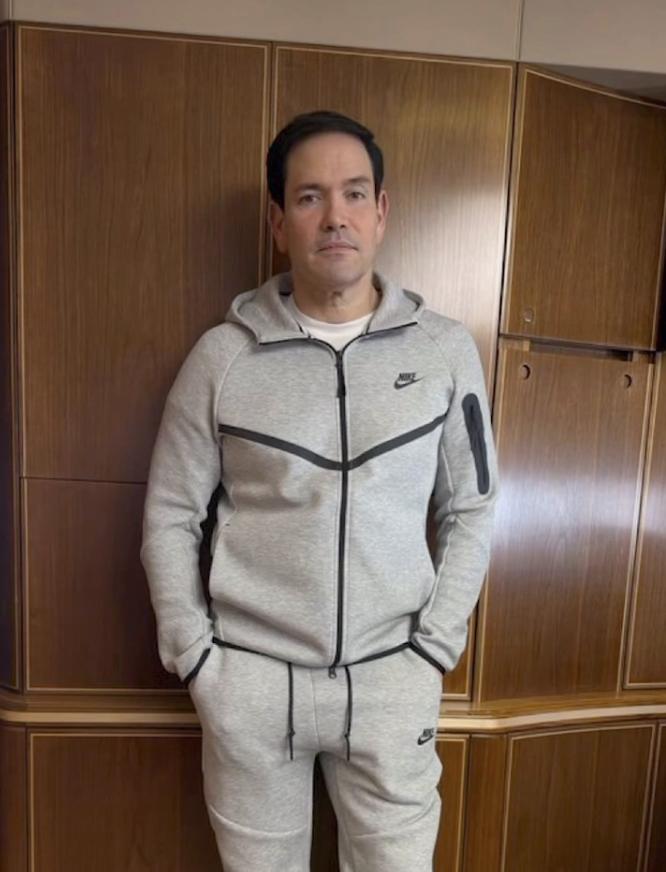 Rubio a zburat spre China într-un trening identic cu cel purtat de Maduro când a fost arestat. Casa Albă numește modelul „Venezuela” 1068184