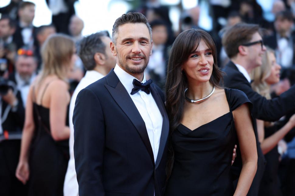 Ținute strălucitoare la Festivalul de la Cannes 2026: Demi Moore și Jane Fonda au fost printre actrițele care au dominat covorul roșu 1068067