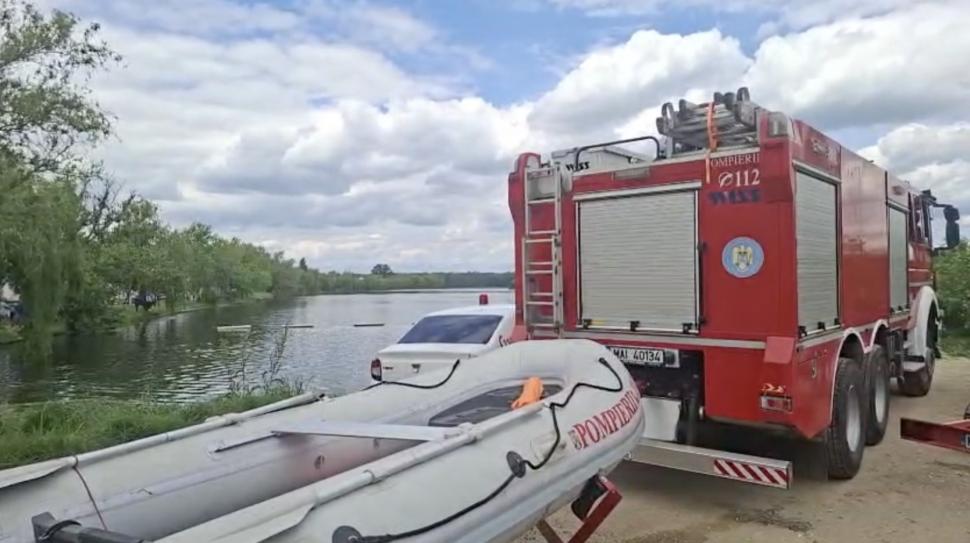 Doi adolescenți au fost salvați din Lacul Chitila, lângă București: Fata a căzut, iar băiatul a sărit după ea, deși nu știa să înoate 1068650