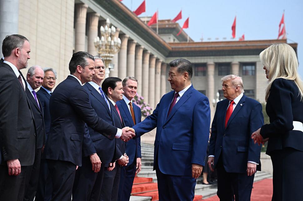 Xi Jinping i-a spus lui Trump că țările lor ar trebui să fie „mai degrabă parteneri decât adversari”. În culisele summitului din China  1068456