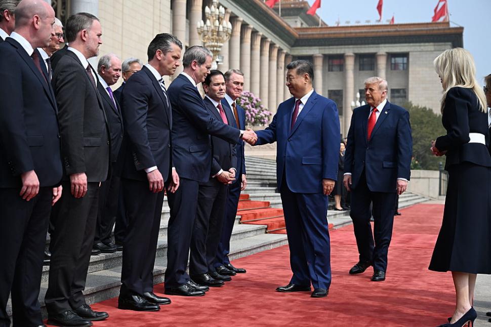 Xi Jinping i-a spus lui Trump că țările lor ar trebui să fie „mai degrabă parteneri decât adversari”. În culisele summitului din China  1068457
