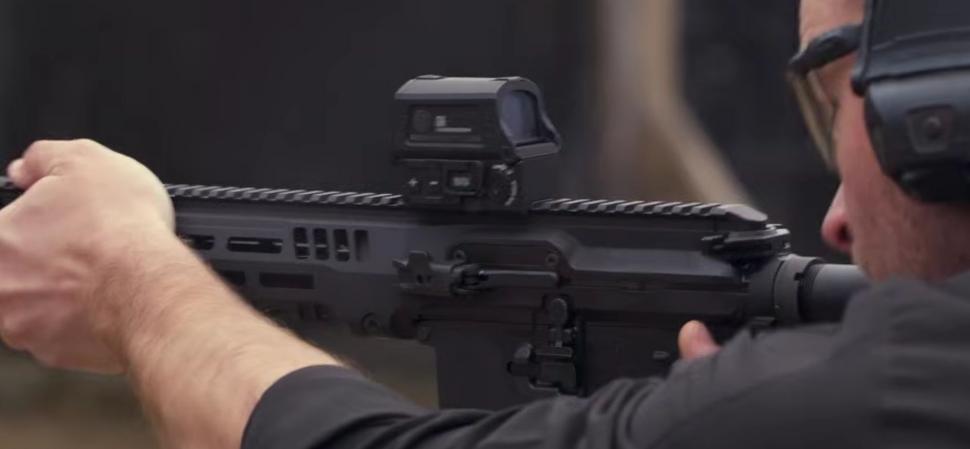Cum arată viitoarea armă de asalt a Armatei Române. Va fi făcută la Cugir de americanii de la Sig Sauer 1068960