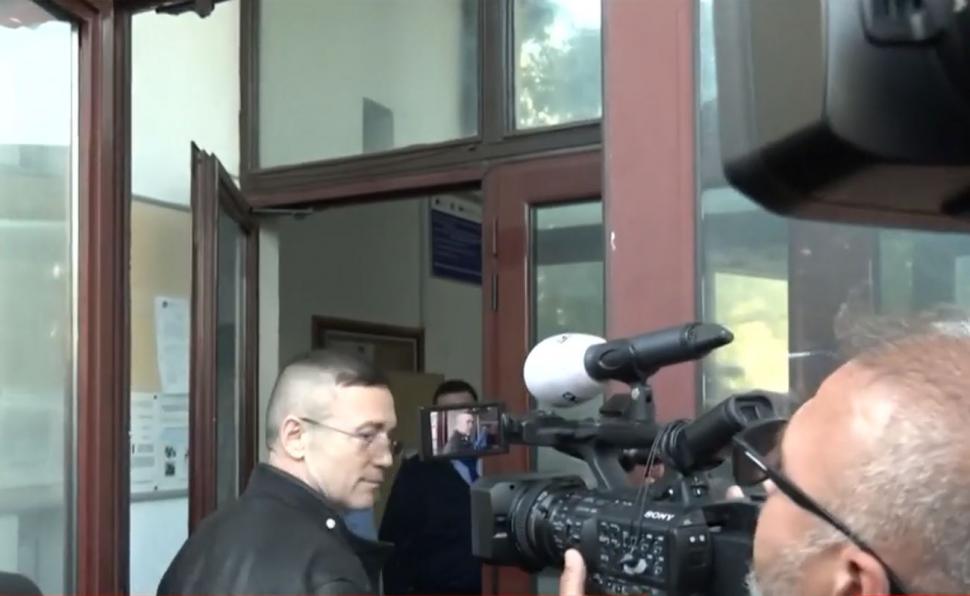 Procurorii Teodor Niță și Gigi Ștefan au fost reţinuţi în dosarul de corupţie. Ștefan ar fi primit 60.000 de euro, într-o singură zi 1068915