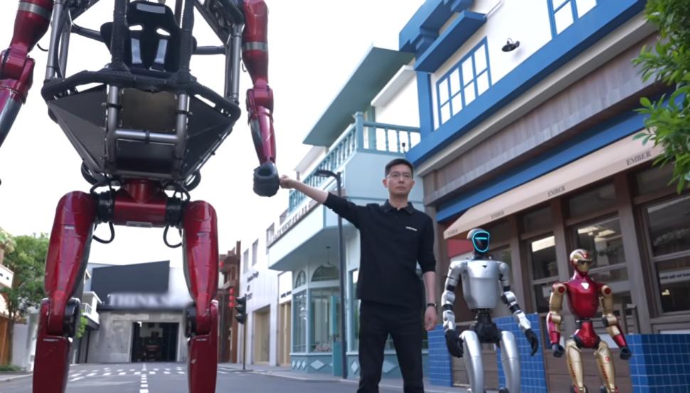 China a dezvăluit un robot uriaș ușor de condus, care sparge pereți. GD01 pare desprins direct dintr-un film science-fiction 1069350
