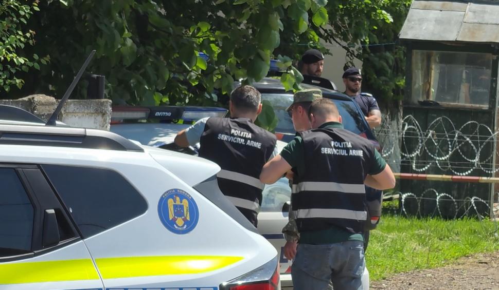 Explozie puternică la o unitate militară din Botoşani. Cinci persoane au fost rănite, una e în stare gravă 1069519