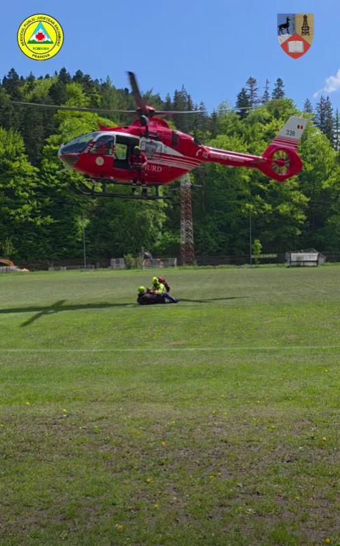 Un turist bulgar a căzut într-o prăpastie pe Valea Caraimanului după ce a alunecat pe zăpadă. A fost preluat cu elicopterul  1069593
