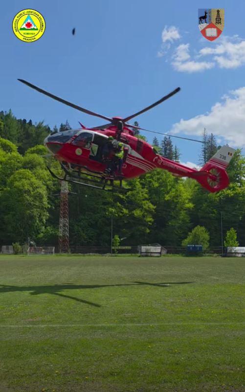 Un turist bulgar a căzut într-o prăpastie pe Valea Caraimanului după ce a alunecat pe zăpadă. A fost preluat cu elicopterul  1069603