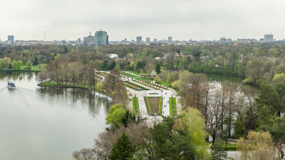 Încep lucrările în Parcul Herăstrău. Lacul va fi golit, se schimbă chioșcurile, băncile și stâlpii de iluminat  1069754