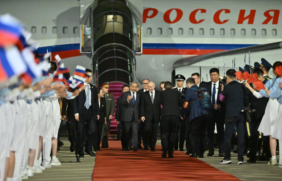 Cum a fost primit Putin la Beijing. Xi Jinping l-a atacat pe Trump în timpul întâlnirii cu liderul rus 1069988