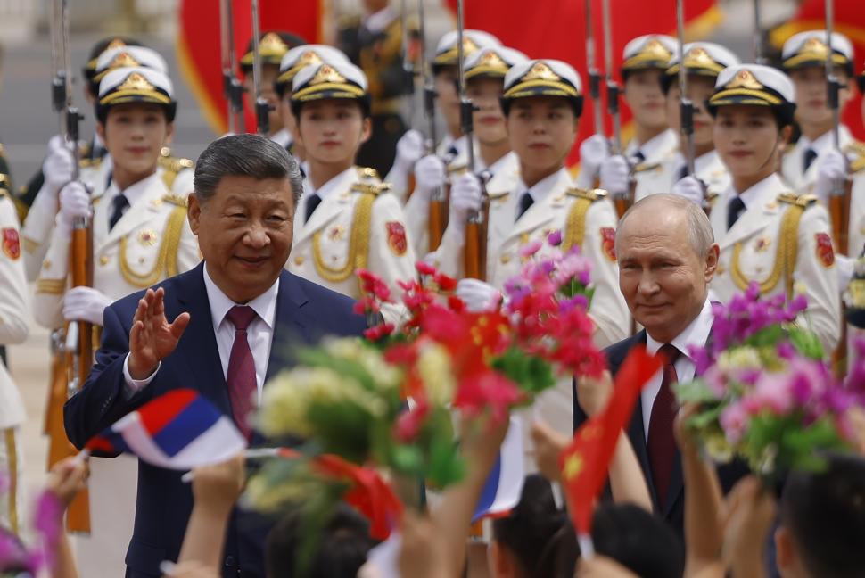 Cum a fost primit Putin la Beijing. Xi Jinping l-a atacat pe Trump în timpul întâlnirii cu liderul rus 1069989