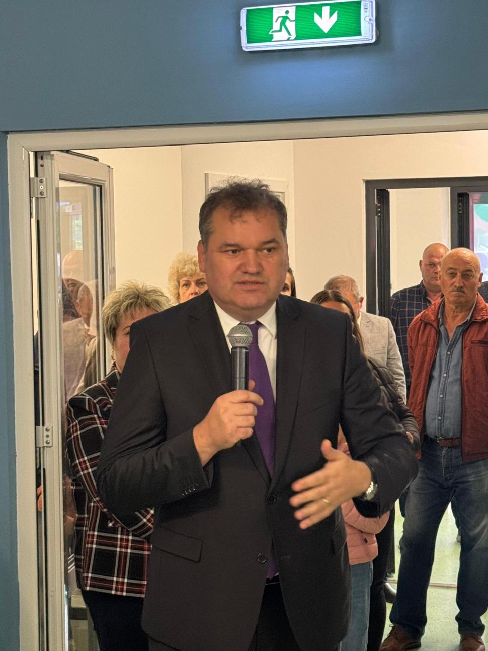 A fost inaugurată prima creșă din judeţul Bacău, construită prin Programul "Sf. Ana". Cseke: Are o capacitate de 40 de locuri 1070602