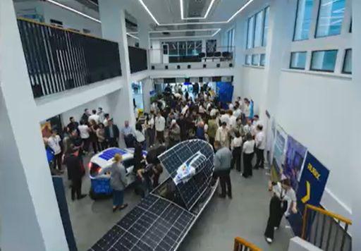 Studenții din Cluj au creat mașini alimentate exclusiv cu energie solară: “Va schimba felul în care ne deplasăm în orașe” 1070842