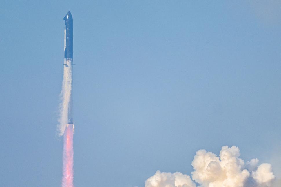 SpaceX a lansat racheta Starship V3, cea mai mare și mai performantă de până acum. Ce incidente s-au înregistrat 1071031