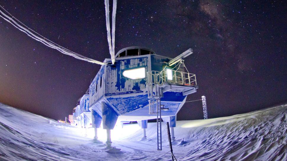 Antarctica este ultima frontieră a arhitecturii. Cine este omul care o proiectează aproape de unul singur 1071518