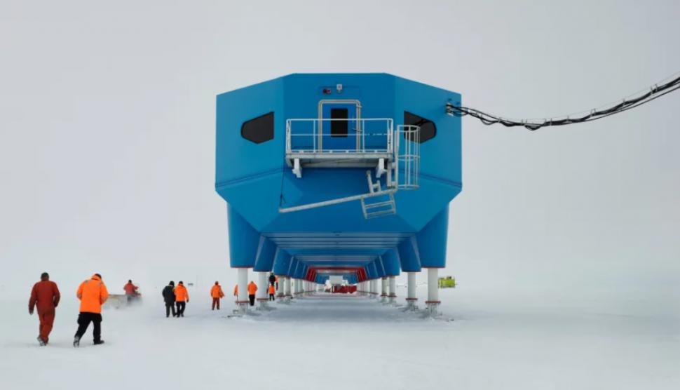 Antarctica este ultima frontieră a arhitecturii. Cine este omul care o proiectează aproape de unul singur 1071519