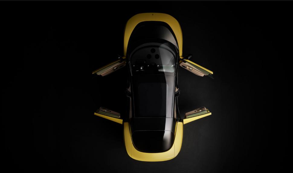 Ferrari a lansat primul său model complet electric. Cum arată Luce. Are un design diferit față de cel clasic și poate atinge 310 km/h 1071559