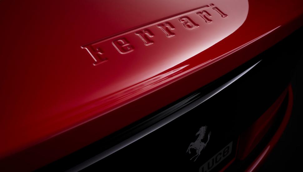 Ferrari a lansat primul său model complet electric. Cum arată Luce. Are un design diferit față de cel clasic și poate atinge 310 km/h 1071560