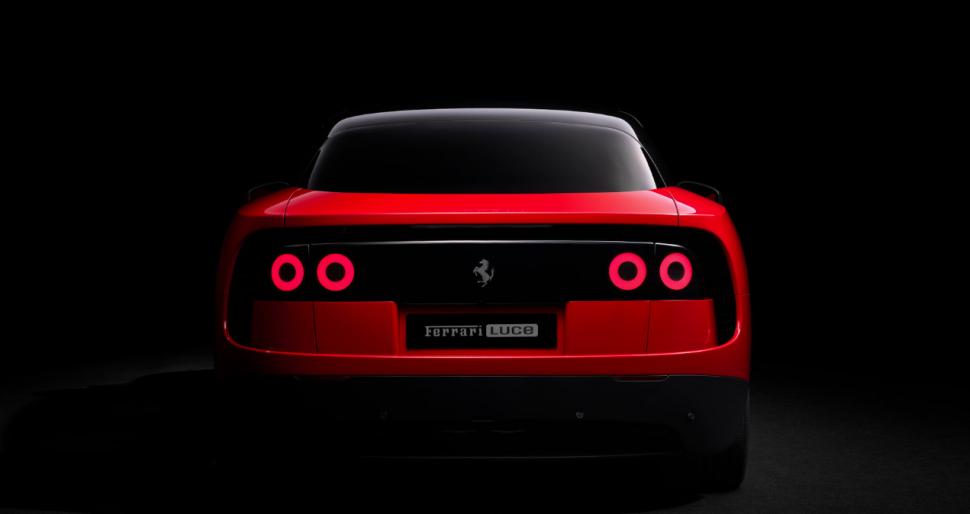 Acțiunile Ferrari se prăbușesc după ce producătorul auto a prezentat prima sa mașină complet electrică: Luce e subiect de glume online 1072017