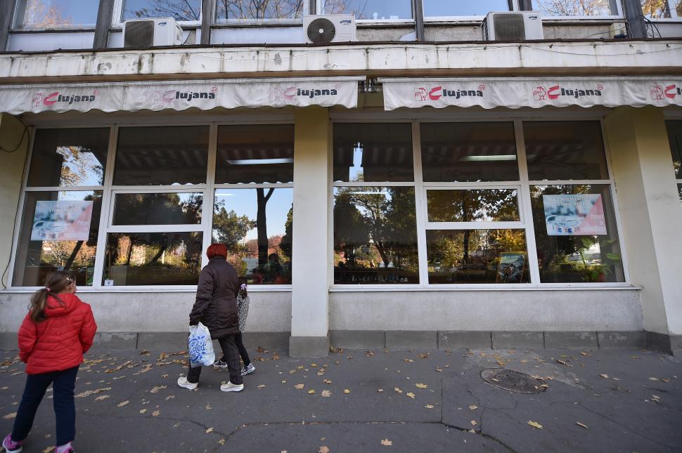 O renumită fabrică de încălțăminte din România va fi transformată într-un hub modern de afaceri. A fost cea mai mare din Europa de Est 1072097