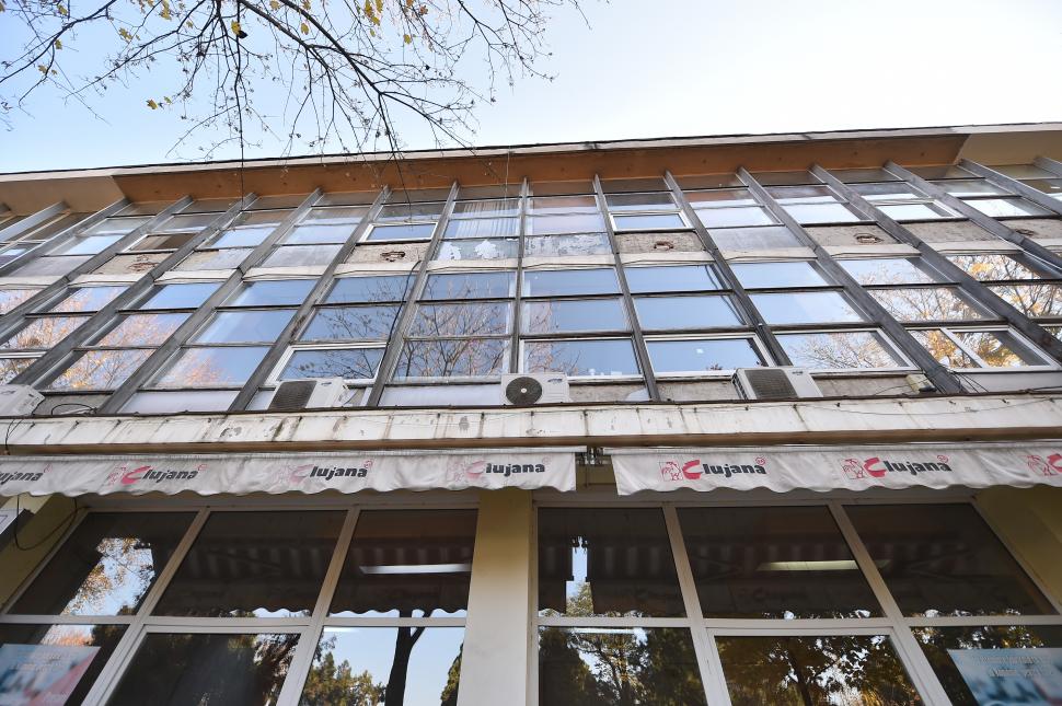 O renumită fabrică de încălțăminte din România va fi transformată într-un hub modern de afaceri. A fost cea mai mare din Europa de Est 1072098