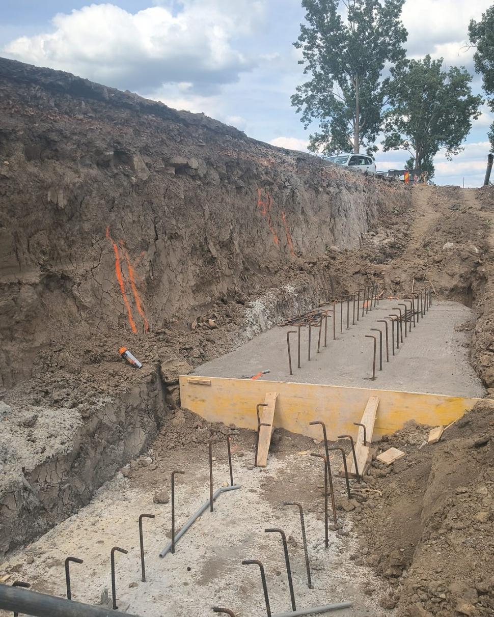 „Drumul Regelui” se reconstruiește. Pe aici trecea familia regală spre stațiunea Vața. Unde este, cum arată acum și când va fi gata 1072583