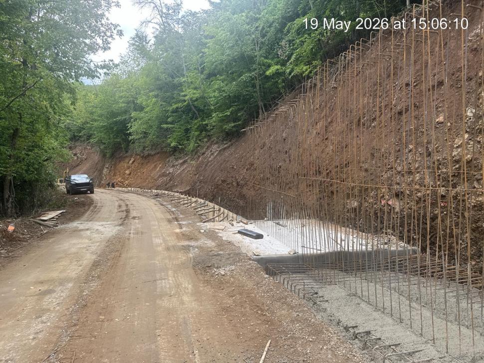 „Drumul Regelui” se reconstruiește. Pe aici trecea familia regală spre stațiunea Vața. Unde este, cum arată acum și când va fi gata 1072584