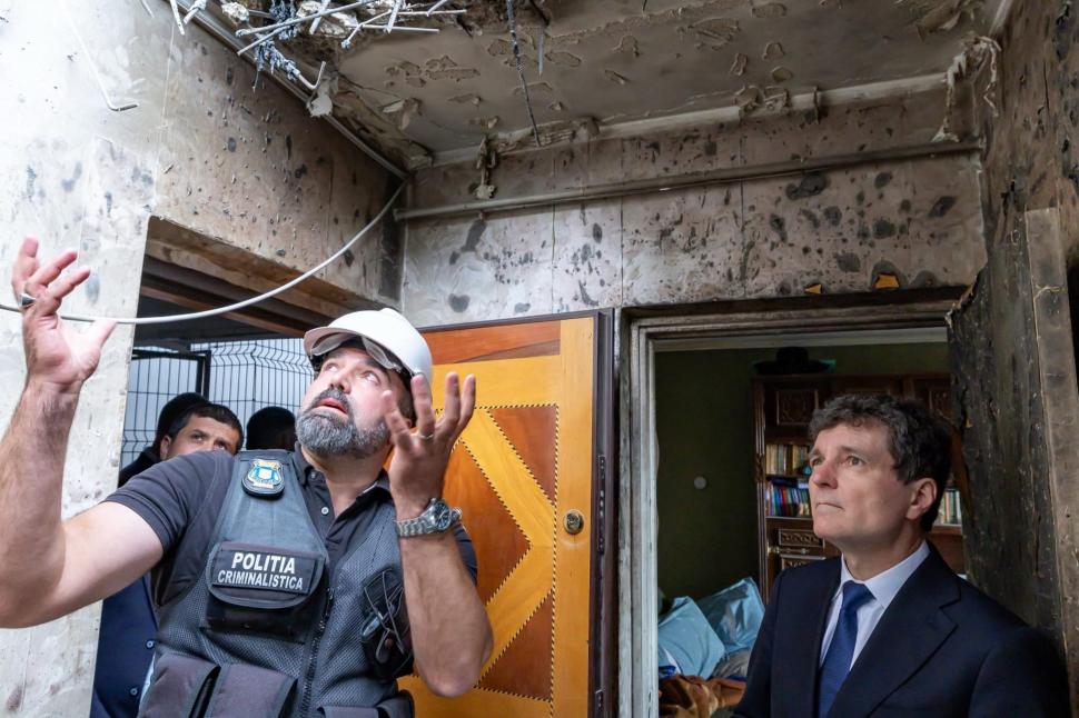 Imagini de la vizita lui Nicușor Dan în Galați: „Rusia nu va reuși să dezbine societatea noastră” 1072871