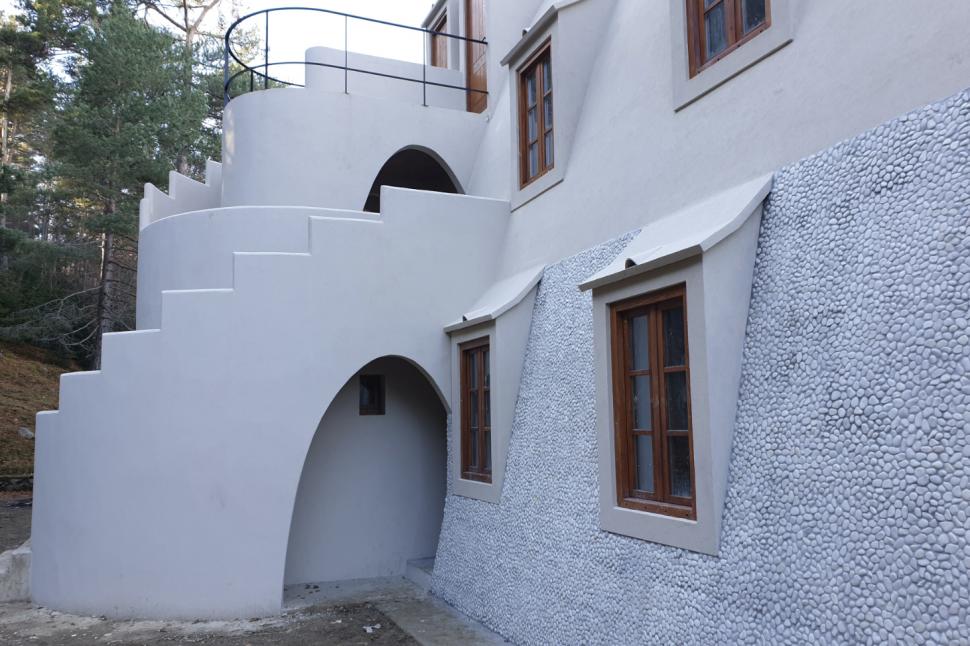 Un chalet proiectat de Antoni Gaudí, ascuns în Pirinei timp de peste un secol, tocmai a fost descoperit. Cum arată clădirea renovată 1072835