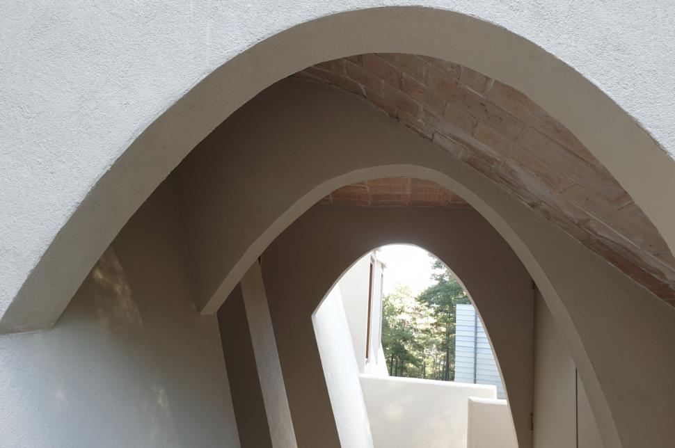 Un chalet proiectat de Antoni Gaudí, ascuns în Pirinei timp de peste un secol, tocmai a fost descoperit. Cum arată clădirea renovată 1072837