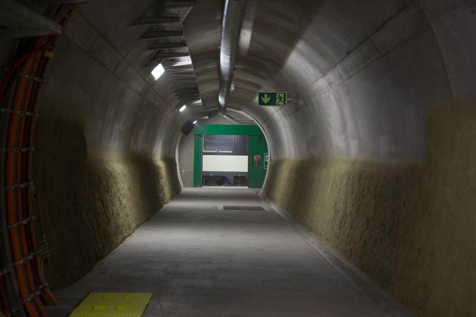Cel mai lung tunel feroviar din lume e aproape gata: Va traversa Alpii pe sub munți și va lega două țări cu trenuri de mare viteză 1073013