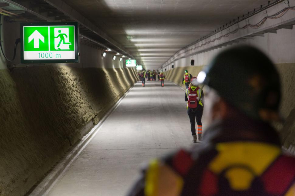 Cel mai lung tunel feroviar din lume e aproape gata: Va traversa Alpii pe sub munți și va lega două țări cu trenuri de mare viteză 1073014