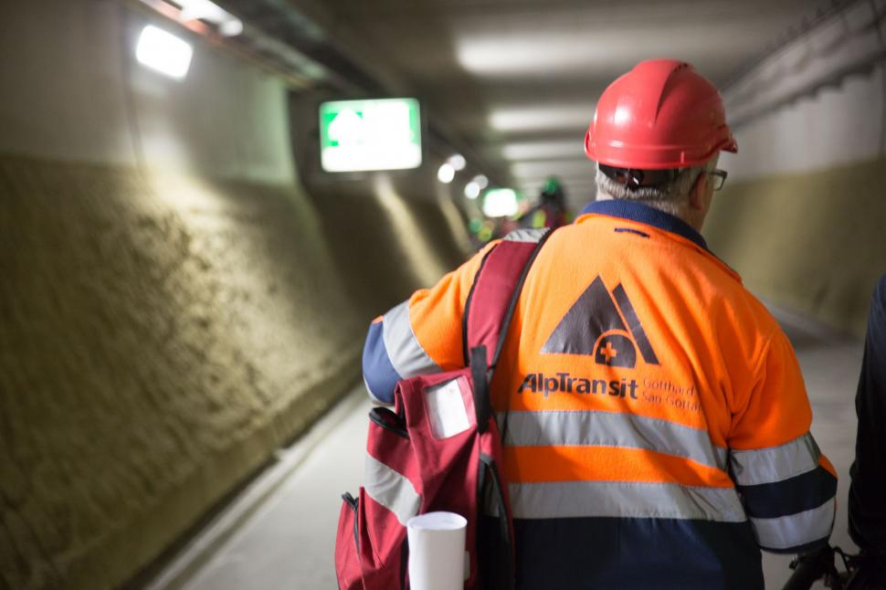 Cel mai lung tunel feroviar din lume e aproape gata: Va traversa Alpii pe sub munți și va lega două țări cu trenuri de mare viteză 1073015