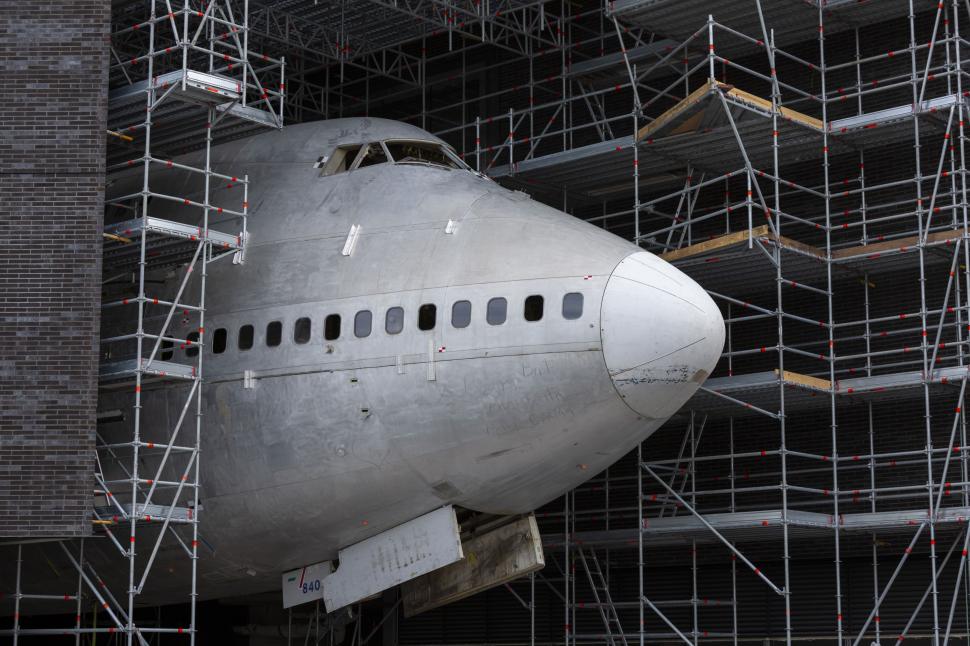 Americanii construiesc două turnuri zgârie-nori cu un avion Boeing 747 suspendat între ele. Cum arată acum cartierul „Aero1200” 1073389