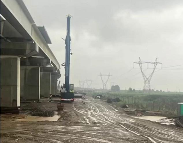 Mai multe şantiere de pe Autostrada A7 au fost inundate după ploile abundente din ultimele zile. CNAIR: Vijeliile blochează activitatea 1073563