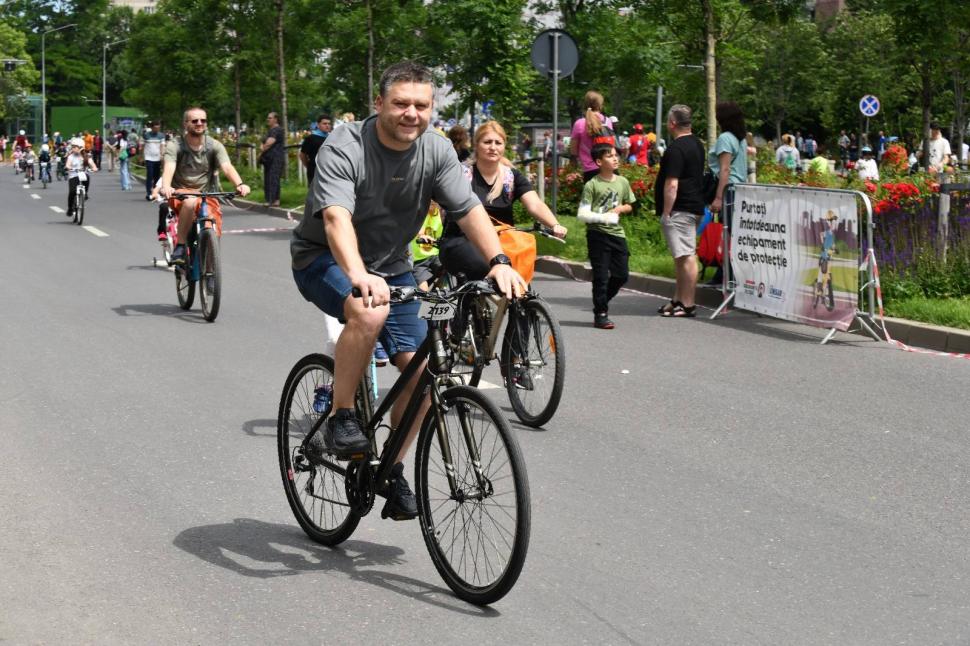 Ciprian Ciucu promite piste de biciclete pe toate străzile reabilitate din București: „Acolo unde spațiul permite” 1073869