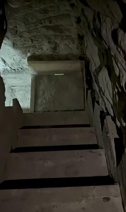 Tunel uriaş folosit pentru traficul de droguri, sub graniţa cu Mexicul. S-a descoperit cocaină în valoare de 45 de milioane de dolari  1073710