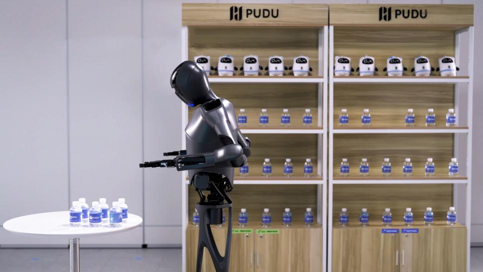 Un robot semi-umanoid, care învață meseria direct la locul de muncă, a fost prezentat de producători. Cum arată și unde se poate angaja 1073773