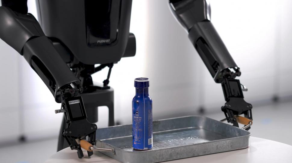 Un robot semi-umanoid, care învață meseria direct la locul de muncă, a fost prezentat de producători. Cum arată și unde se poate angaja 1073776