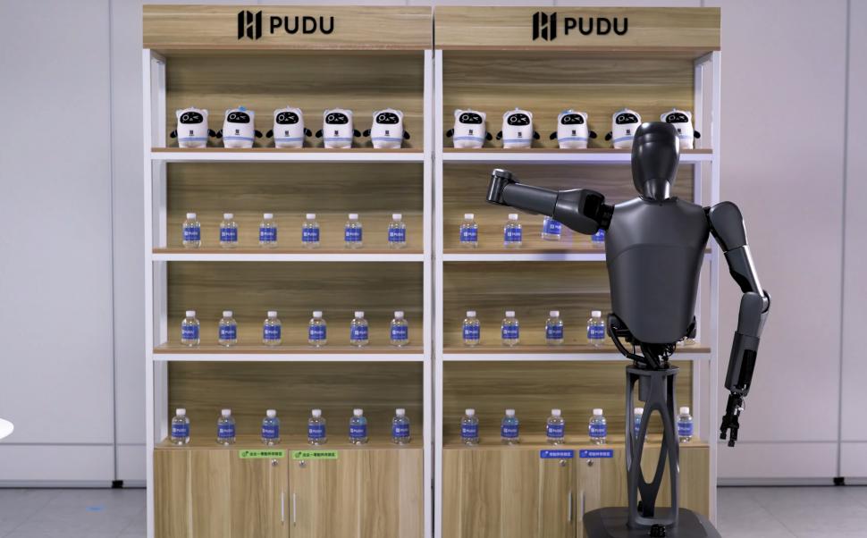 Un robot semi-umanoid, care învață meseria direct la locul de muncă, a fost prezentat de producători. Cum arată și unde se poate angaja 1073781