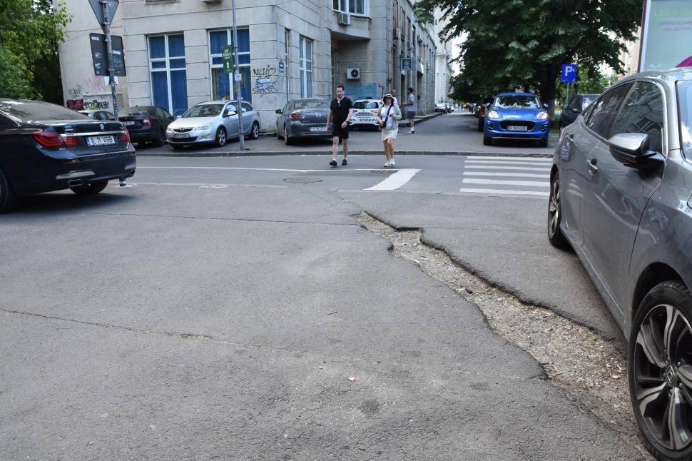 Începe reabilitarea unei zone centrale din Bucureşti, la Piaţa Naţiunile Unite. Ce este conceptul "oraş parc" în "buricul oraşului" 1074061