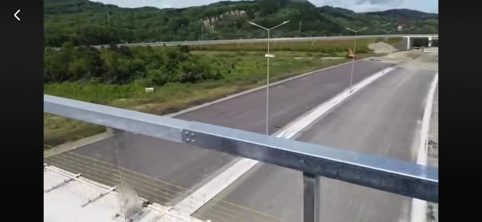 Şeful CNAIR anunţă că tronsul 4 al Autostrăzii Sibiu-Pitești s-ar putea deschide cu 6 luni mai devreme. Imagini cu stadiul lucrărilor 1074184