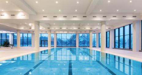 Cel mai mare hotel de la Marea Baltică se deschide în Polonia. Are 13 etaje și 1.240 de camere, dar nu toate sunt gata 1074948