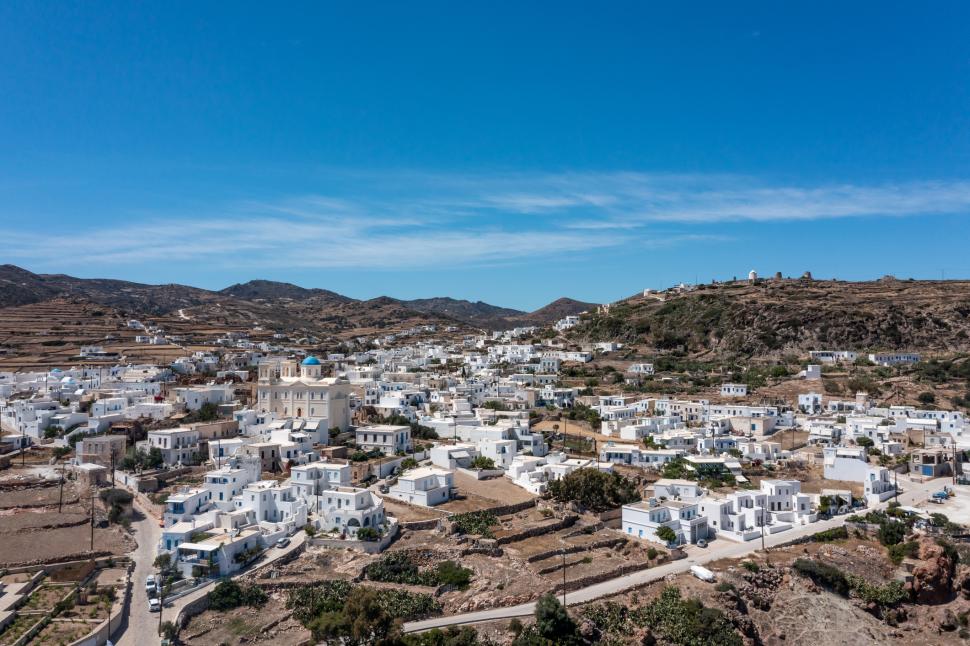 Cele mai curate ape din lume au fost descoperite pe o insulă din Grecia. Puţini români au ales-o ca destinaţie de vacanţă 1074029