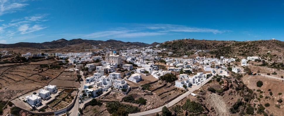 Cele mai curate ape din lume au fost descoperite pe o insulă din Grecia. Puţini români au ales-o ca destinaţie de vacanţă 1074033