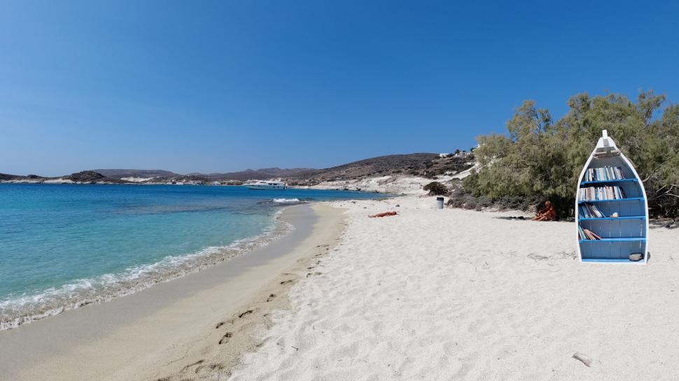 Cele mai curate ape din lume au fost descoperite pe o insulă din Grecia. Puţini români au ales-o ca destinaţie de vacanţă 1074041
